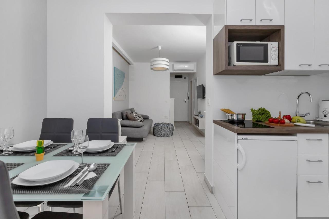 Apartments Villa Joy Podgora Exterior photo